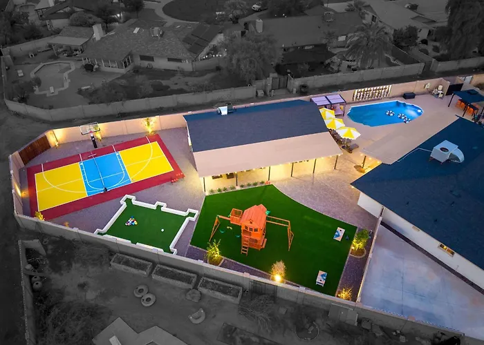 Heatwave Hideaway - Pool - Pickleball - Games *