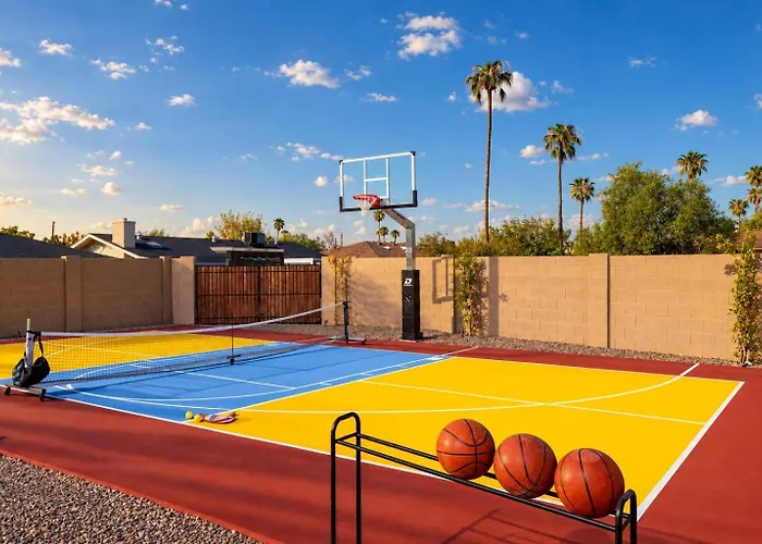 Holiday home Heatwave Hideaway - Pool - Pickleball - Games