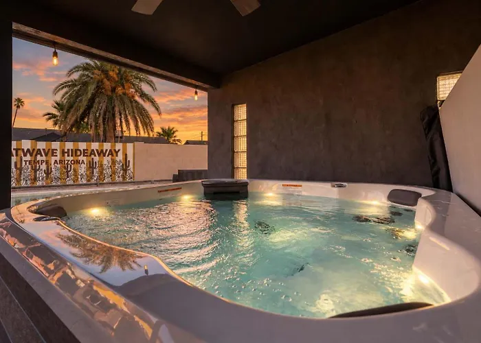 Heatwave Hideaway - Pool - Pickleball - Games *