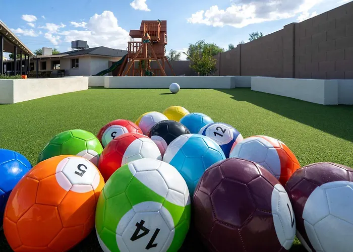 Holiday home Heatwave Hideaway - Pool - Pickleball - Games