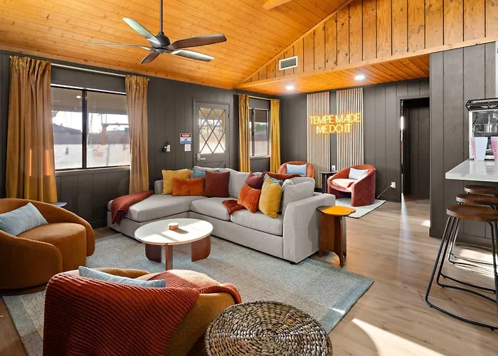 Holiday home Heatwave Hideaway - Pool - Pickleball - Games Tempe