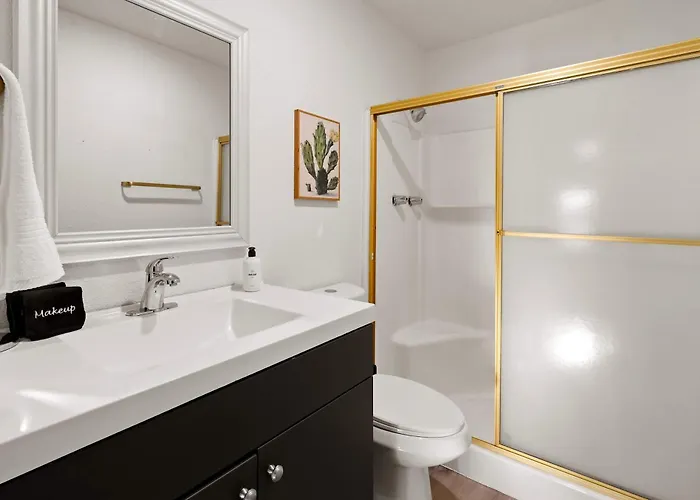 Heatwave Hideaway - Pool - Pickleball - Games Holiday home Tempe