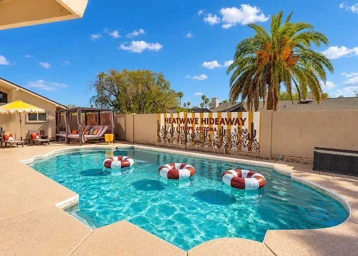 Heatwave Hideaway - Pool - Pickleball - Games Holiday home Tempe