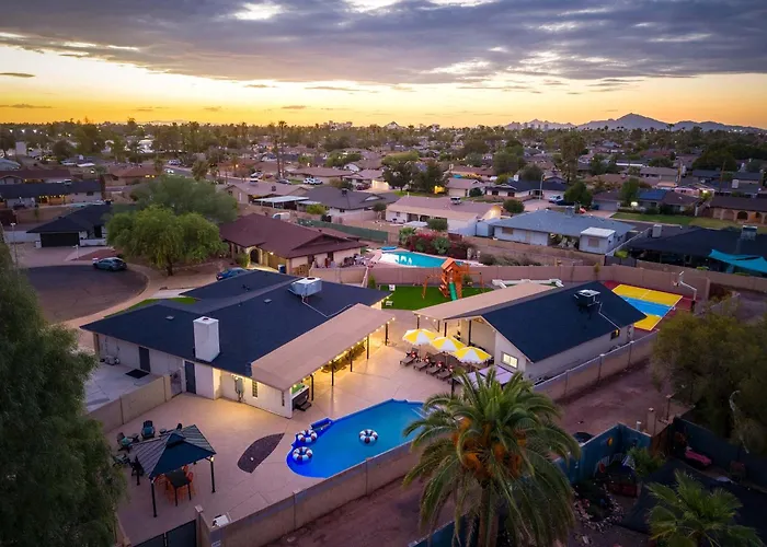 Holiday home Heatwave Hideaway - Pool - Pickleball - Games Tempe